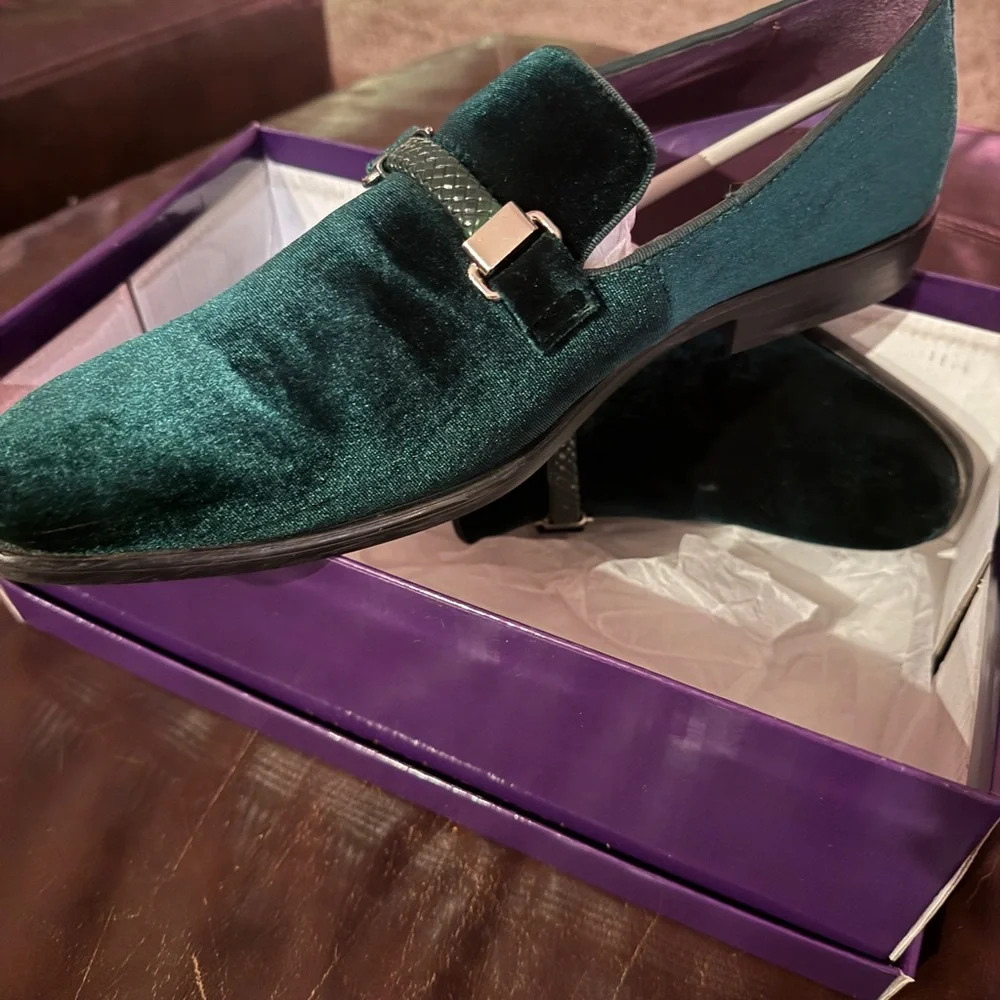 Men's Emerald Green Velvet Loafers with Gold Accent